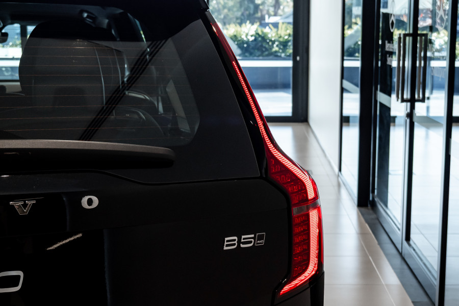 2026 Volvo XC90 L Series Plus B5 Bright SUV Image 8