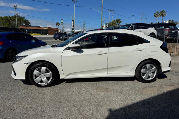 2018 Honda Civic 10th Gen VTi Hatch Image 10