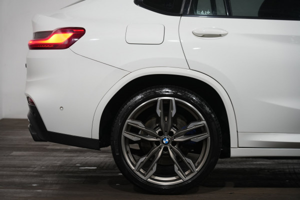 2018 BMW X4 M40i SUV Image 6