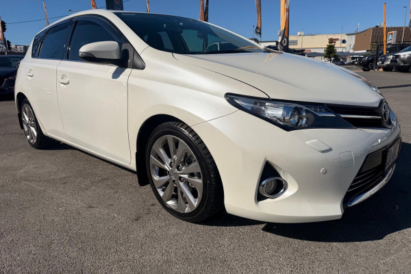 2014 Toyota Corolla ZRE182R Levin ZR Hatch Image 4