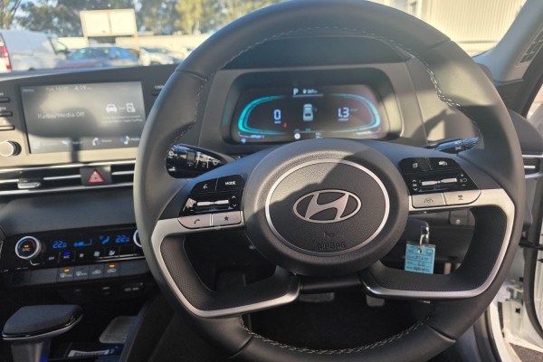 2026 Hyundai i30 CN7.V4 Hybrid Sedan Image 15