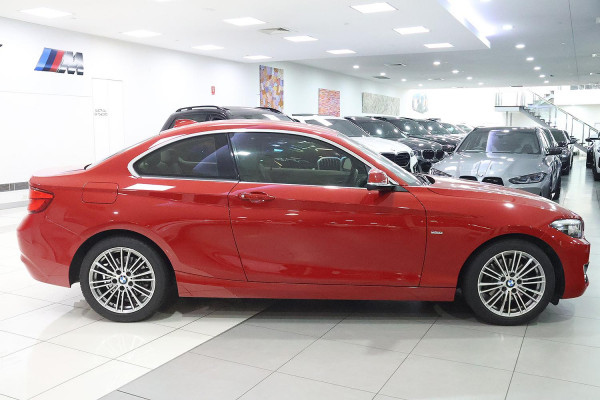 2018 BMW 2 Series F22 220i Luxury Line Coupe image 6