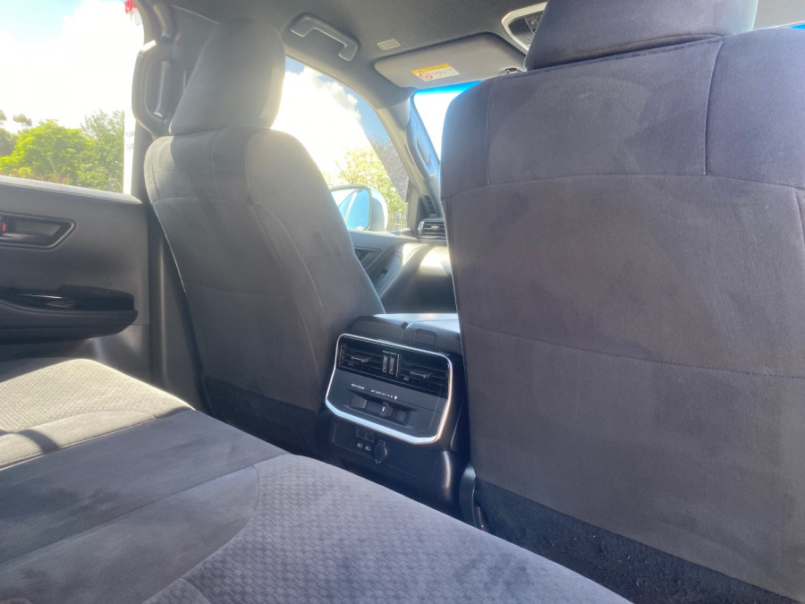 2023 Toyota LandCruiser FJA300R GXL SUV Image 17
