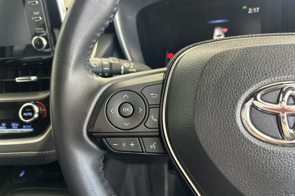 2020 Toyota Corolla ZWE211R ZR Hybrid Hatch Image 11