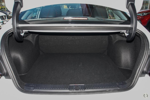 2023 MG MG5 AP32 Vibe Sedan Image 6