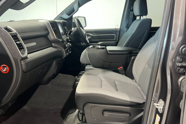 2023 Ram 1500 DT Big Horn Crew Cab Image 12
