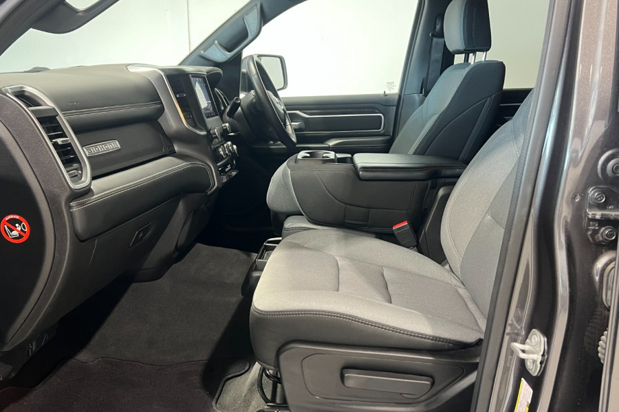 2023 Ram 1500 DT Big Horn Crew Cab Image 12