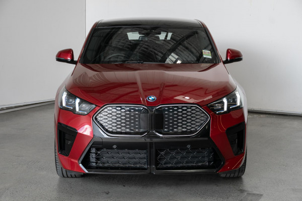 2024 BMW iX2 U10 eDrive20 M Sport SUV image 4