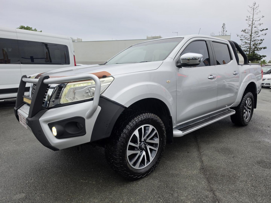 2015 Nissan Navara D23 ST Dual Cab Pickup Image 3