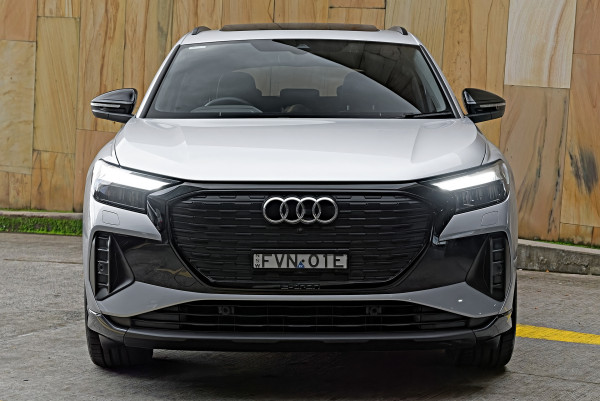 2025 MY24 Audi Q4 e-tron F4 45 SUV image 4