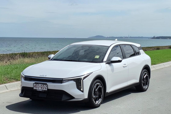 2025 MY26 Kia K4 CL4m Sport Hatch Image 4