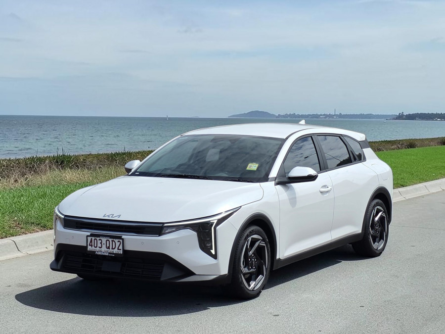 2025 MY26 Kia K4 CL4m Sport Hatch Image 4