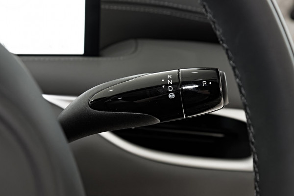 2025 MG IM5 P12L Premium Hatch Image 13