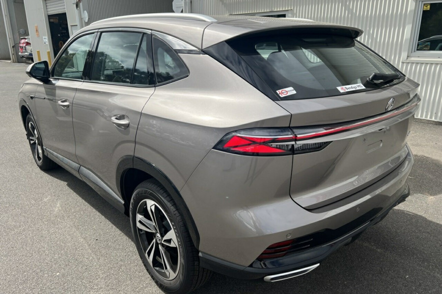 2024 MY24.5 MG HS AS33 Vibe SUV Image 8
