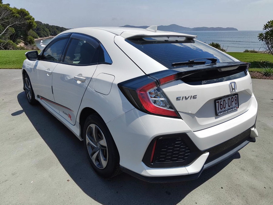 2019 Honda Civic 10th Gen VTi Hatch Image 5