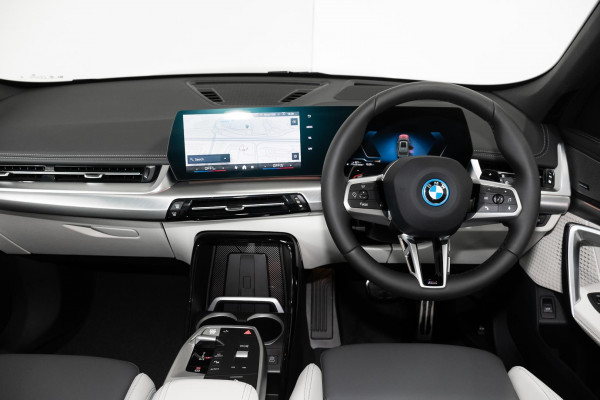 2026 BMW X1 U11 xDrive25e M Sport SUV image 7