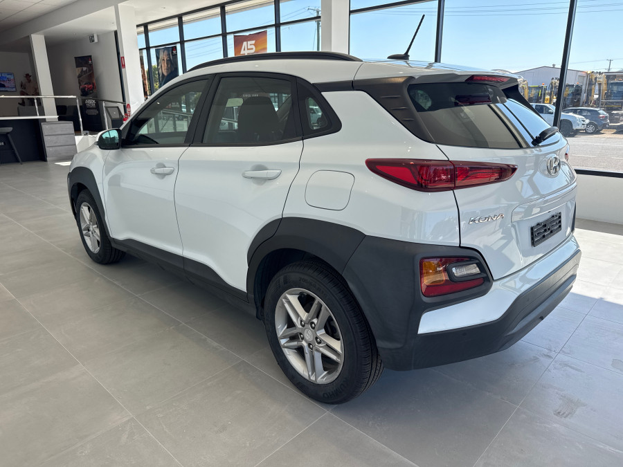 2018 Hyundai KONA OS Active SUV Image 4