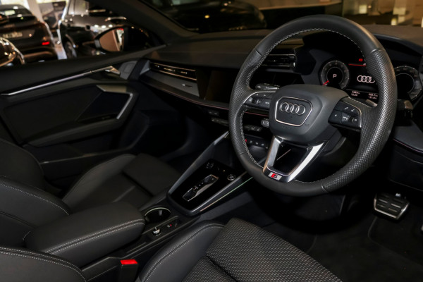 2025 Audi A3 GY 35 TFSI S line Sedan image 7