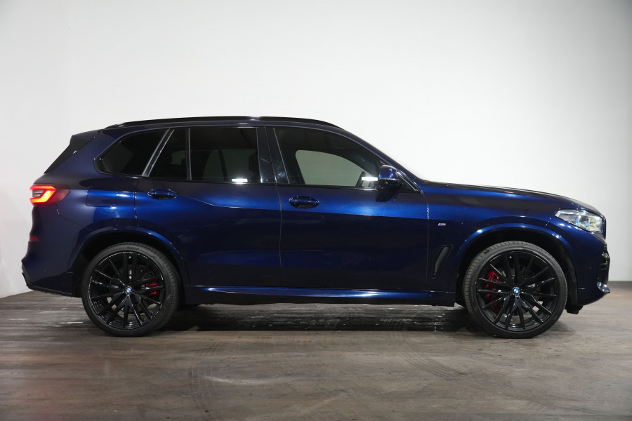 2021 BMW X5 M50i SUV Image 4