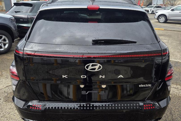2026 Hyundai KONA SX2.V2  Electric Premium SUV Image 5