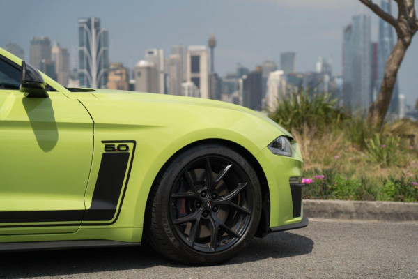 2020 Ford Mustang R-Spec Coupe Image 5