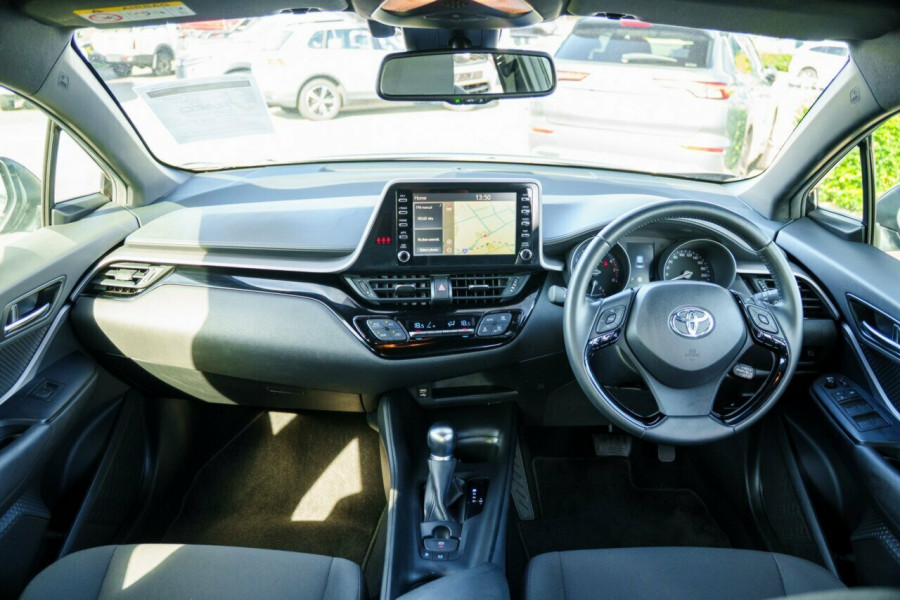 2023 Toyota C-HR NGX10R GXL SUV Image 17