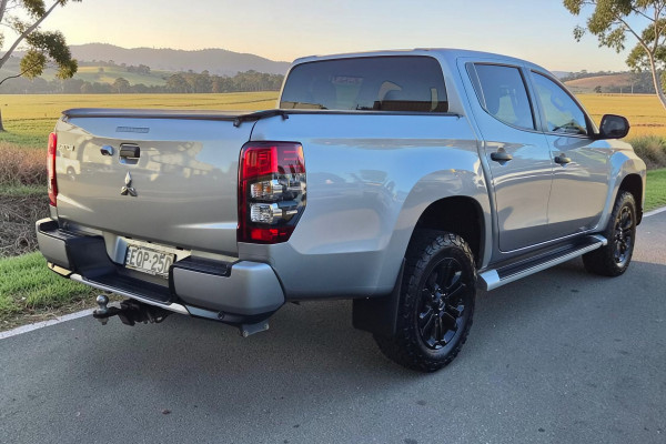 2021 MY22 Mitsubishi Triton MR GLX-R Ute Image 7