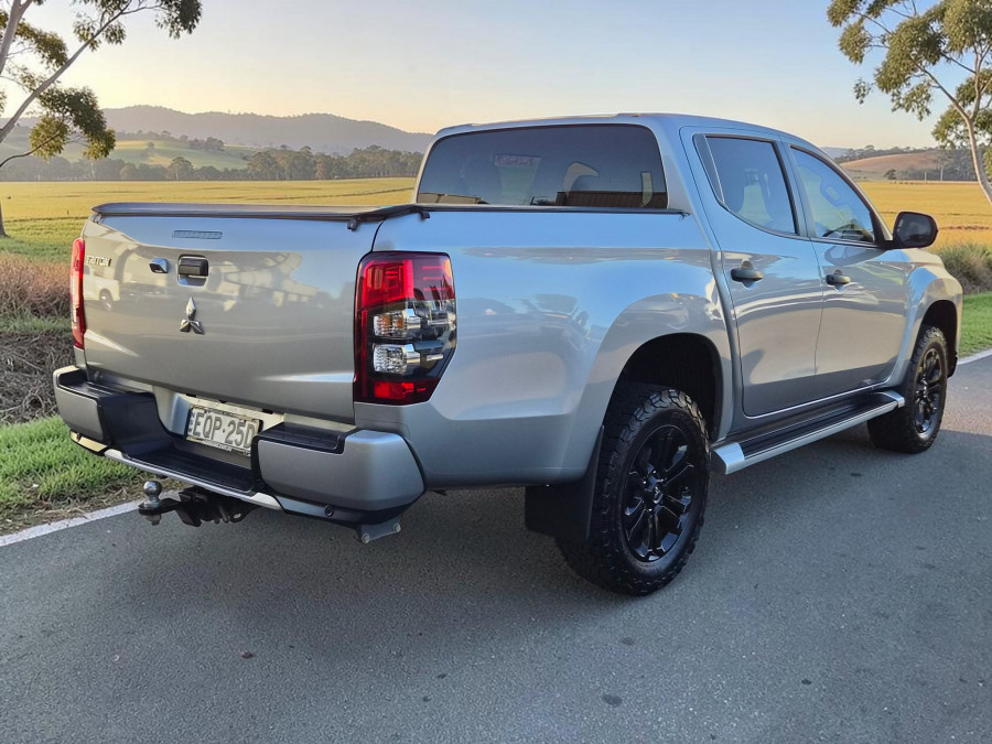 2021 MY22 Mitsubishi Triton MR GLX-R Ute Image 7