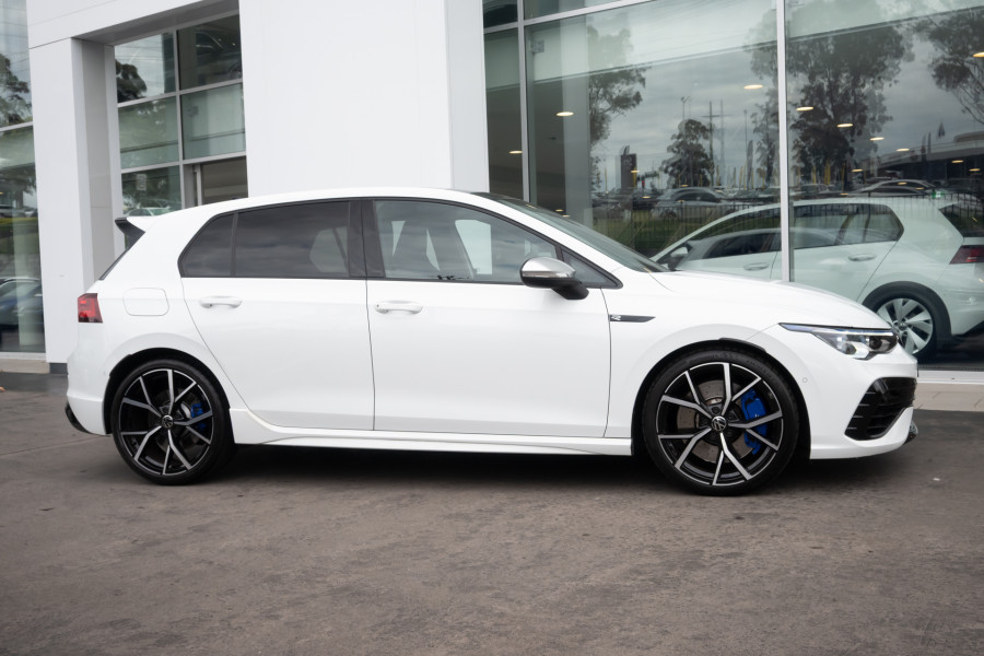 2023 Volkswagen Golf 8 R Hatch Image 3