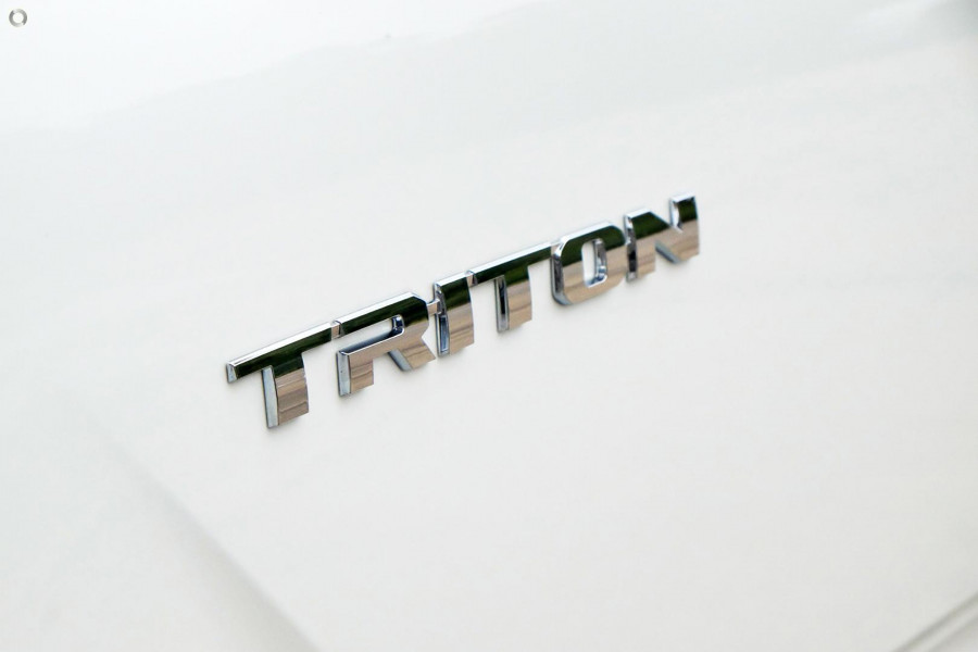 2025 Mitsubishi Triton MV  GLX+ Cab Chassis Image 10