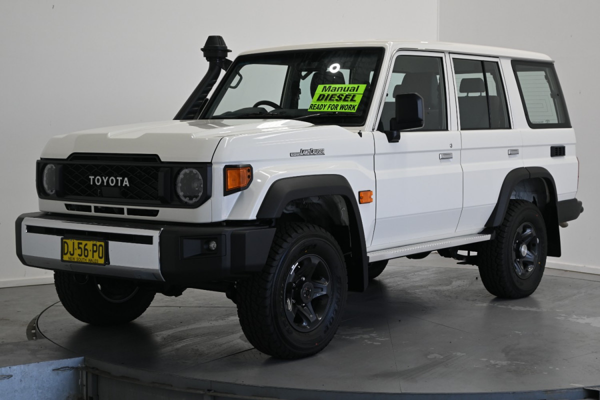 Used 2023 Toyota LandCruiser LC Military GXL 4.5L Tual Wagon001 # ...