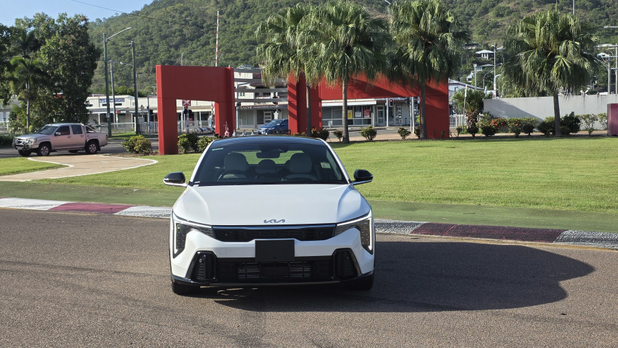2025 MY26 Kia K4 CL4m GT-Line Hatch Image 2