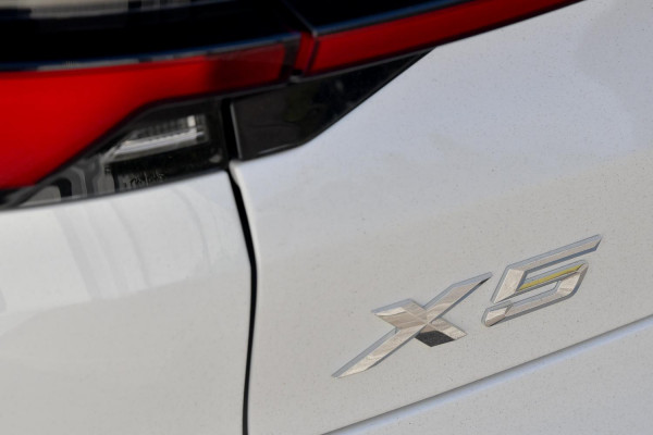 2025 BMW X5 G05 LCI xDrive40i M Sport SUV image 30
