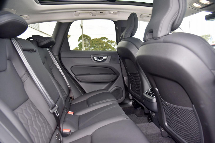 2025 MY26 Volvo XC60 UZ Plus B5 Bright SUV Image 13