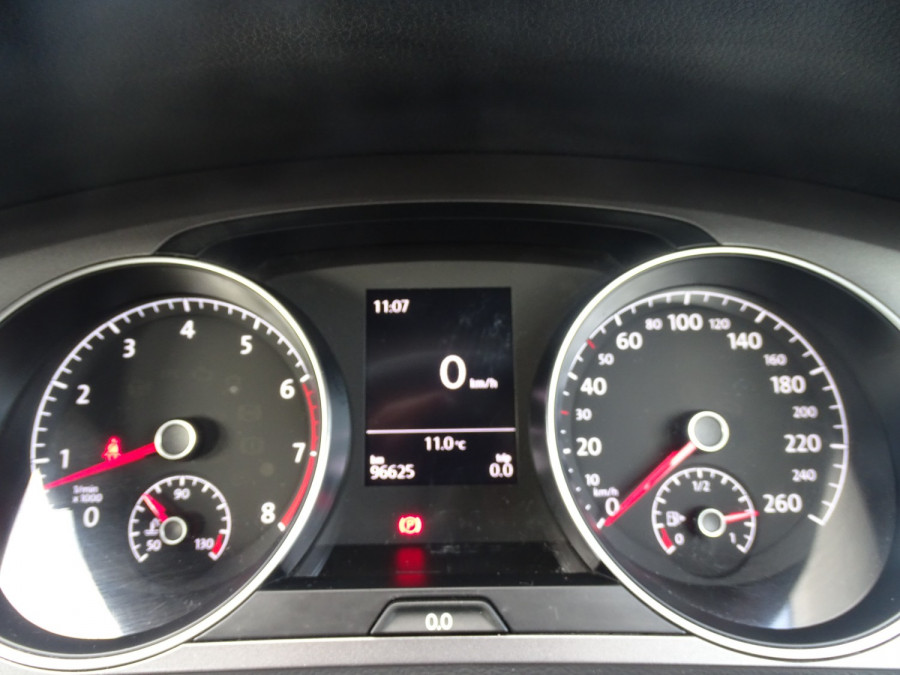 2015 Volkswagen Golf 7 90TSI Comfortline Hatch Image 14