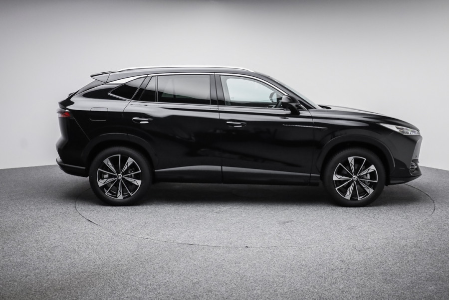 2025 MG HS Essence SUV Image 8
