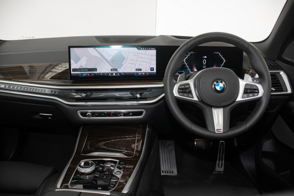 2025 BMW X5 G05 LCI xDrive30d M Sport SUV image 7
