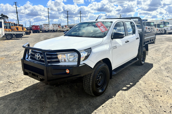 2018 Toyota HiLux  SR Tray Dropside