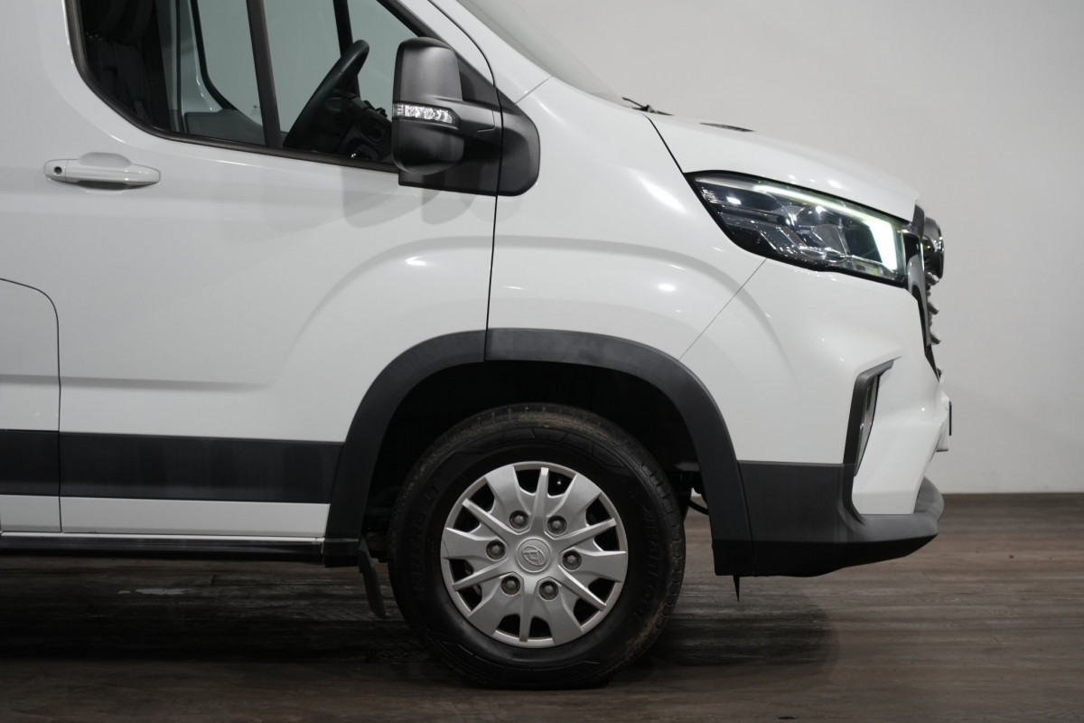 2023 LDV Deliver 9 Mid Roof LWB Bus