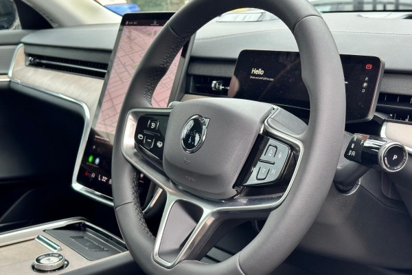 2025 Volvo EX90 No Series Plus Twin Motor SUV Image 19