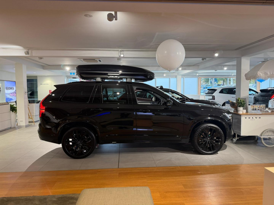 2026 Volvo XC90 L Series Black Edition SUV Image 4