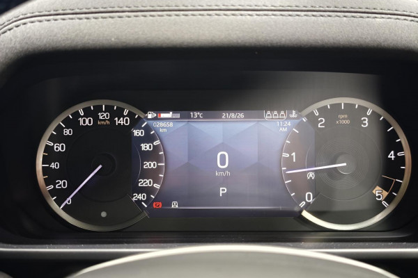 2022 MY23.5 Land Rover Defender L663 110 D300 SE SUV Image 40