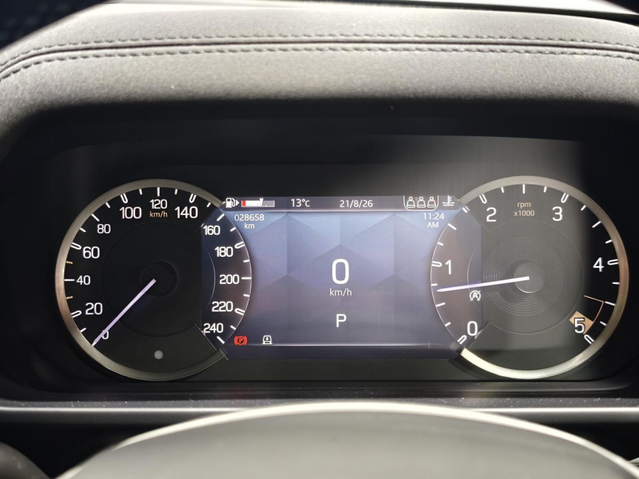 2022 MY23.5 Land Rover Defender L663 110 D300 SE SUV Image 40
