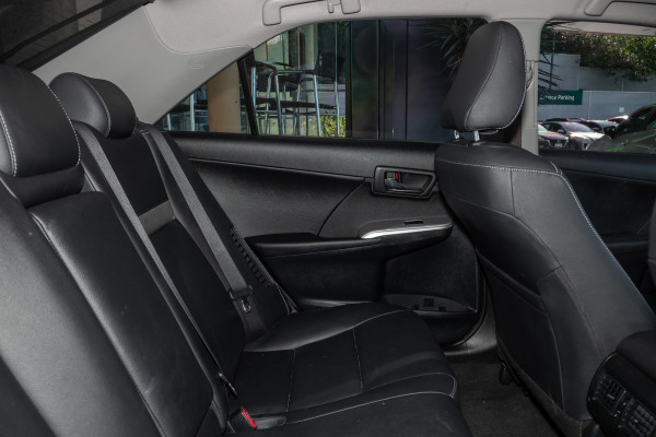 2013 Toyota Camry Hybrid AVV50R HL Sedan Image 9