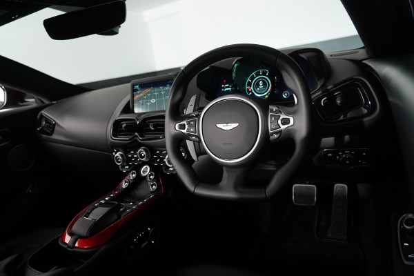 2022 Aston Martin Vantage  Coupe Image 27