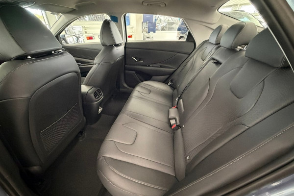 2026 Hyundai i30 CN7.V4 Elite Hybrid Sedan Image 12