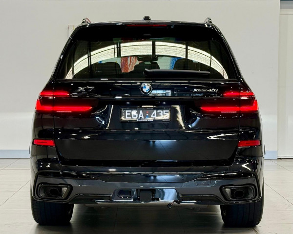 2026 BMW X7 G07 LCI xDrive40i M Sport SUV image 7