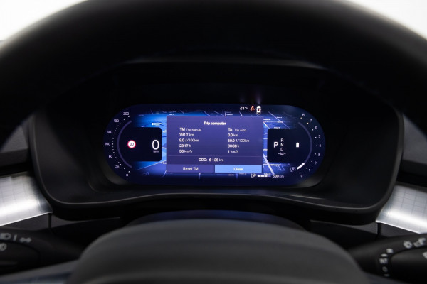 2025 Volvo XC40 XZ Ultra B4 Dark SUV Image 19
