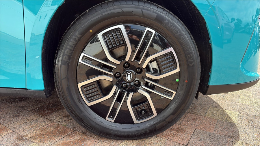 2026 GWM Ora EC15S Lux Wagon Image 9