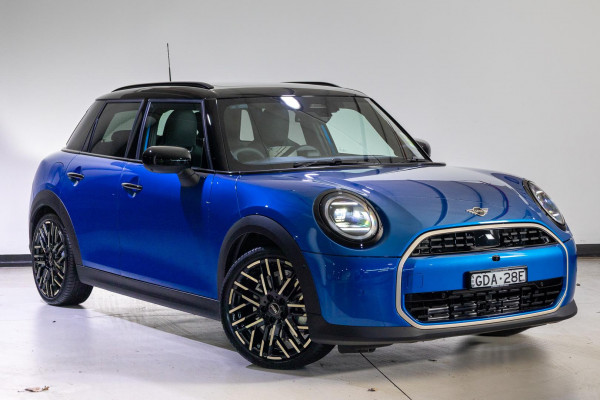 MINI Cooper C Favoured F65